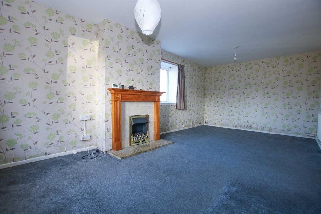 Manderston Road, Newmarket photo 2