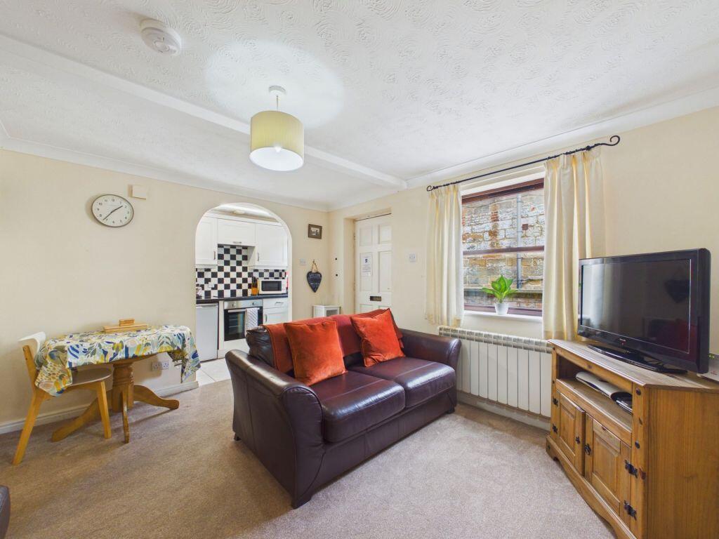 Main image of property: 12 Waterloo Place, Whitby