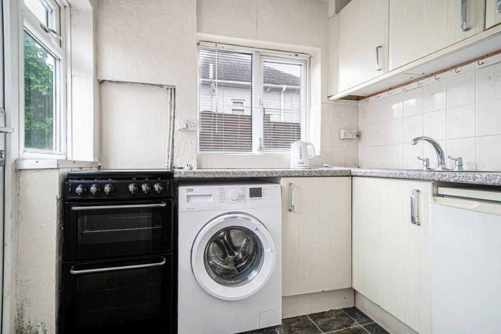 House in Birmingham, West Midlands - View 5