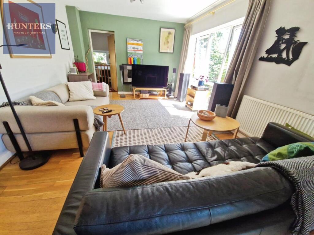 House in Bridgend, Pencoed - View 4