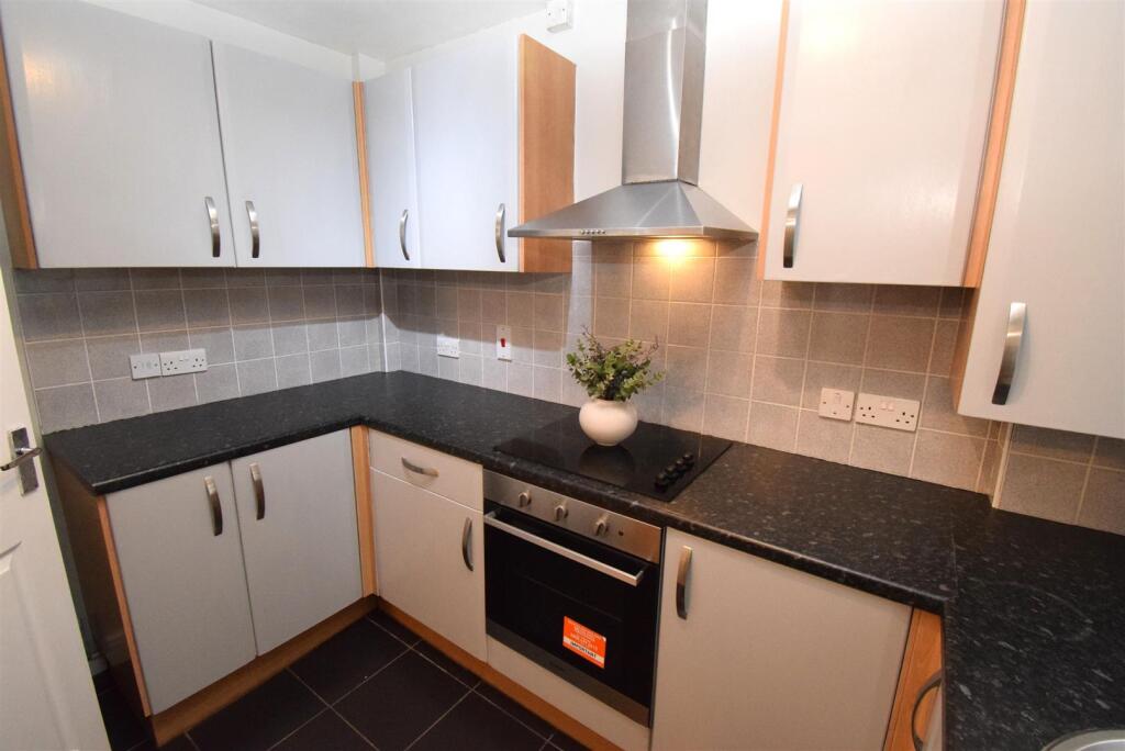 Halstock Drive, Alvaston, Derby photo 3