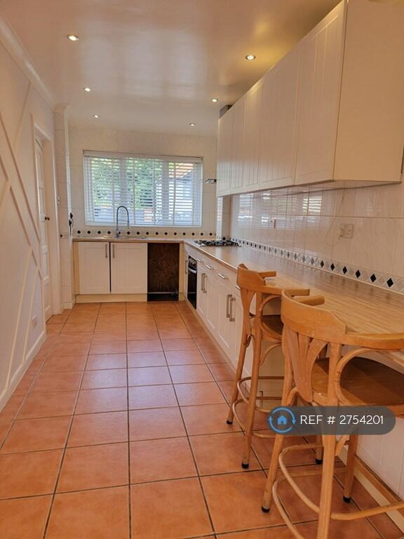 House in Dartford - View 5