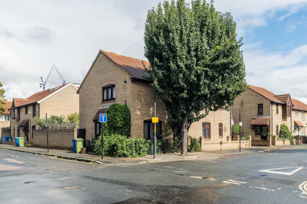 Main image of property: Simms Road, London, SE1