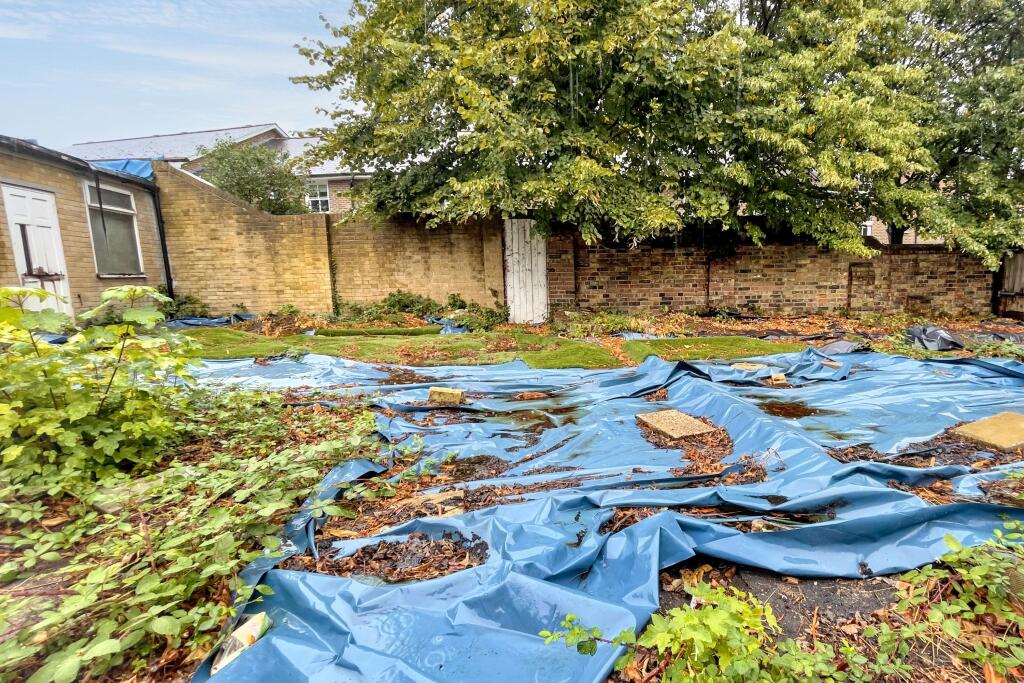 Land to the rear of 2 Breakspears Road, Brockley, London, SE4 1UW - View 4