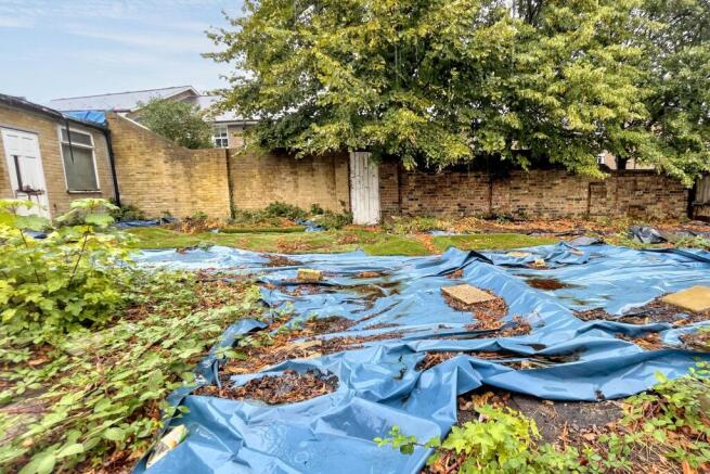 Land to the rear of 2 Breakspears Road, Brockley, London, SE4 1UW