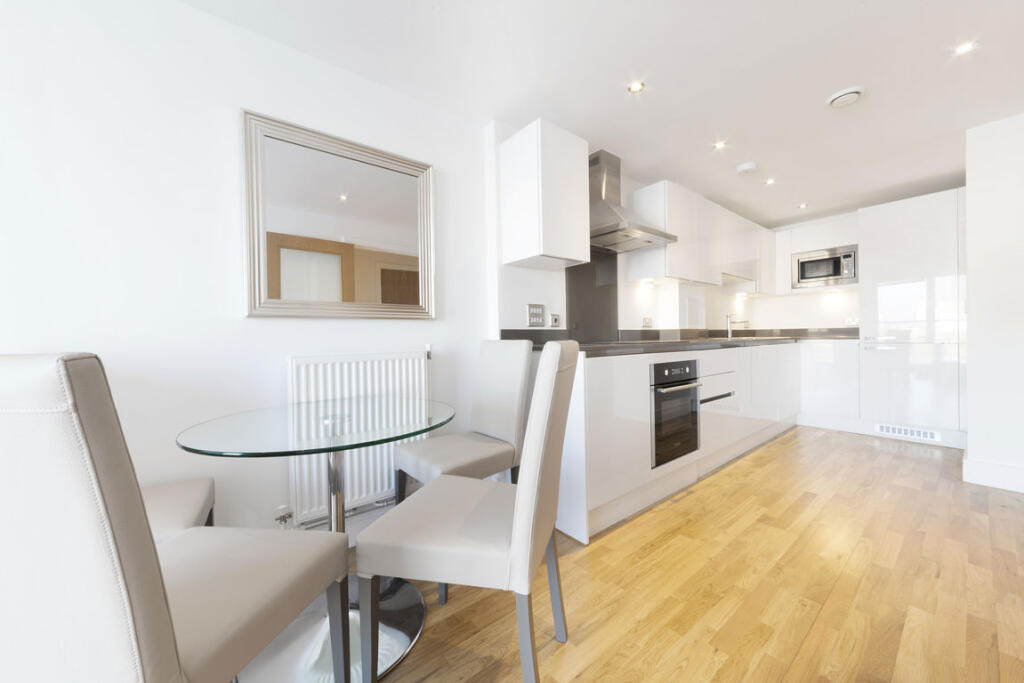 Apartment in London, New Capital Quay, Greenwich Peninsula - View 5