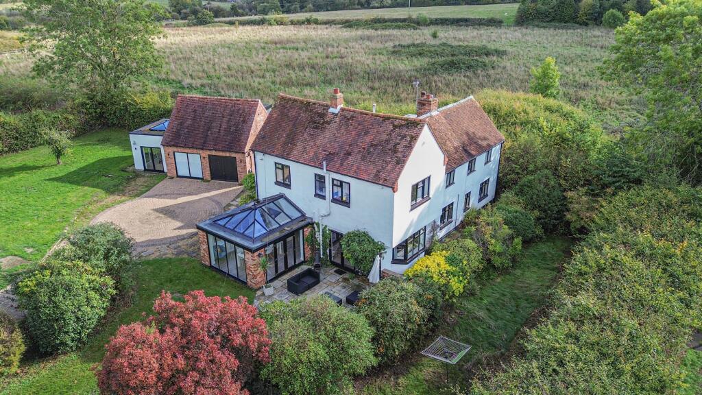 6-bed detached on Balsall Street, Balsall Common, CV7, £1,195,000
