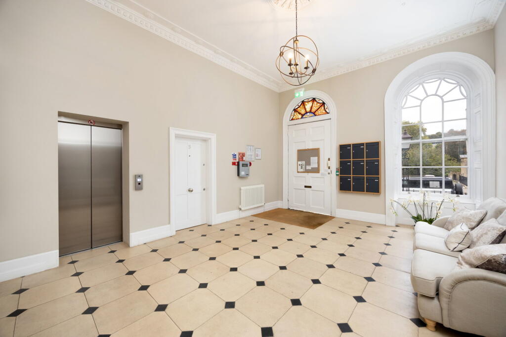 Apartment in Bath - View 4