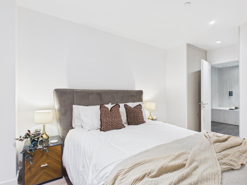 Apartment in Manchester - More