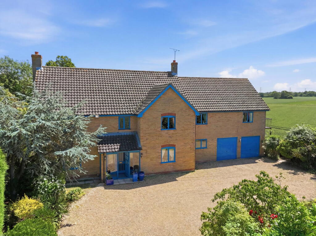 House in Mid Suffolk, Mellis - View 4