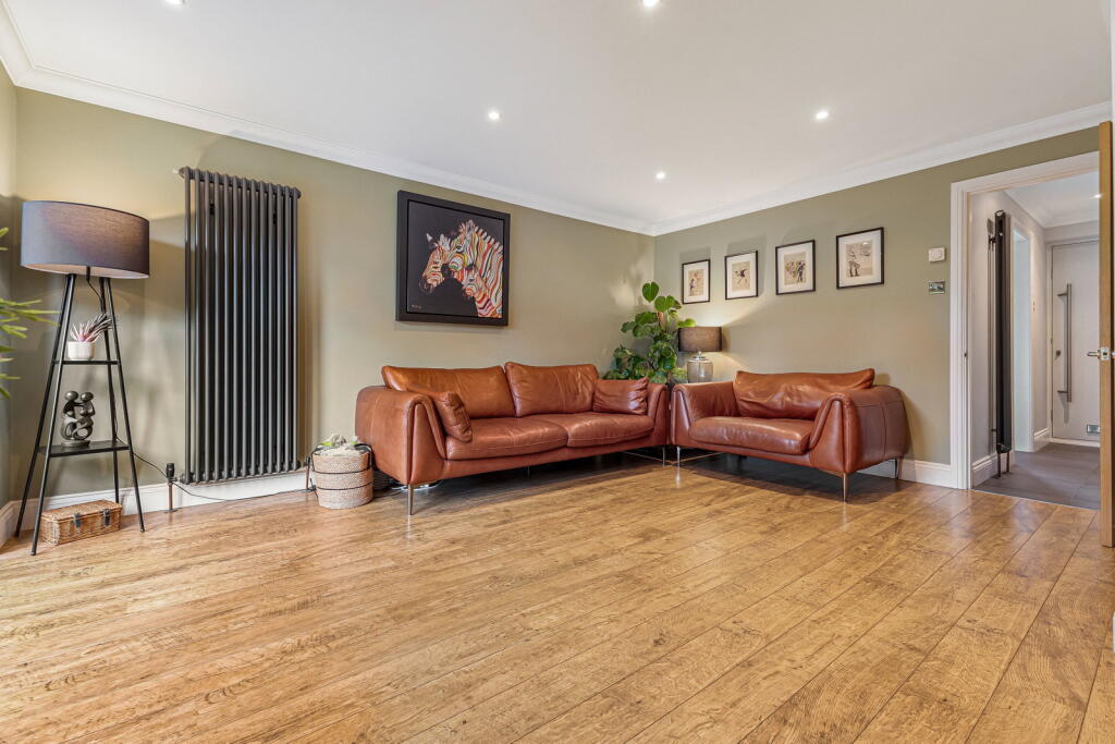 House in Tonbridge - View 5