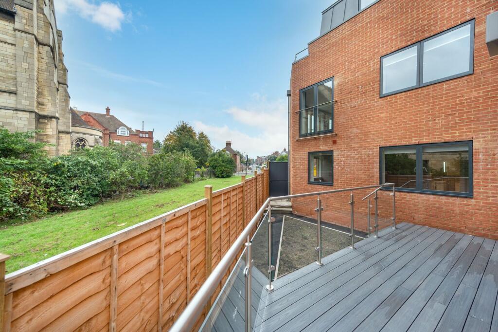 Apartment in London - View 5