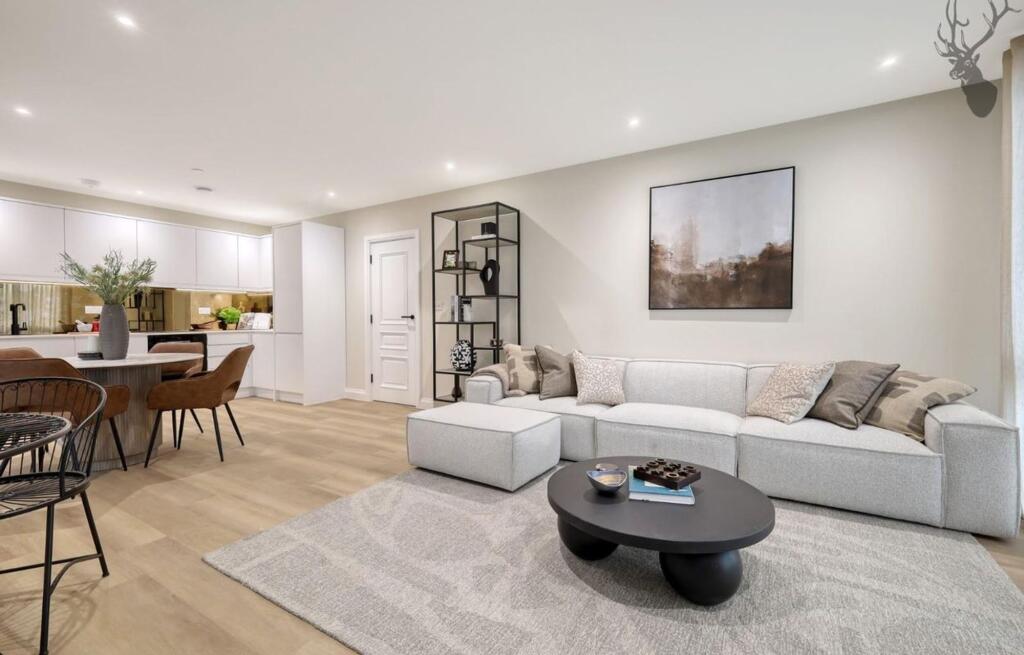 Apartment in Epping Forest, Chigwell - View 4
