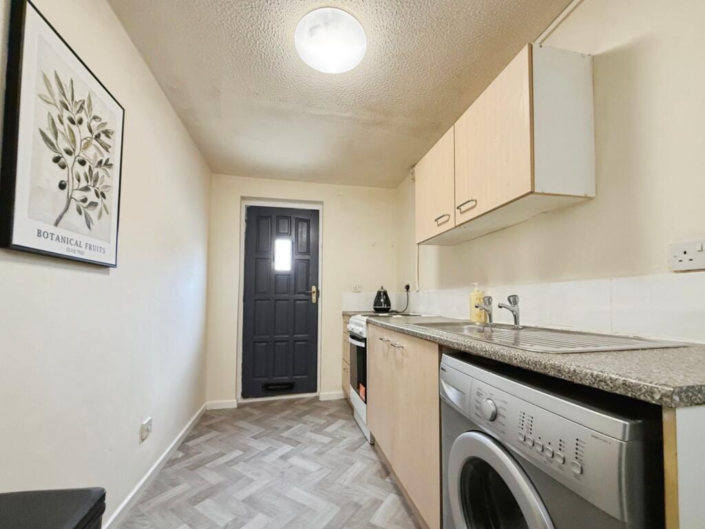 Apartment in Westhoughton, Wingates - View 2