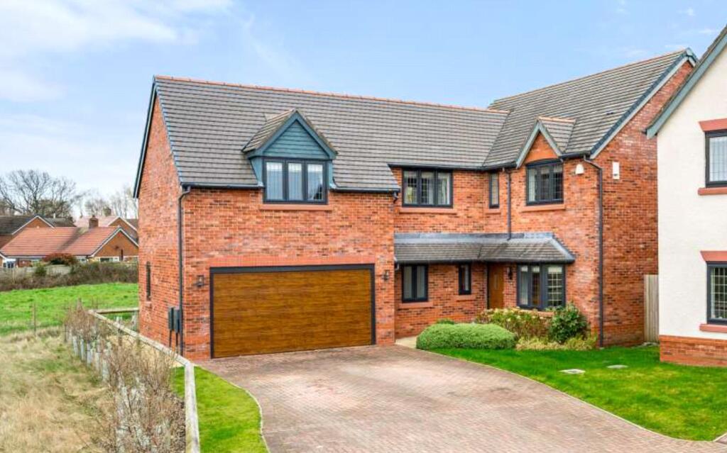 Main image of property: Rifleman's Close, Wilmslow, Cheshire, SK9