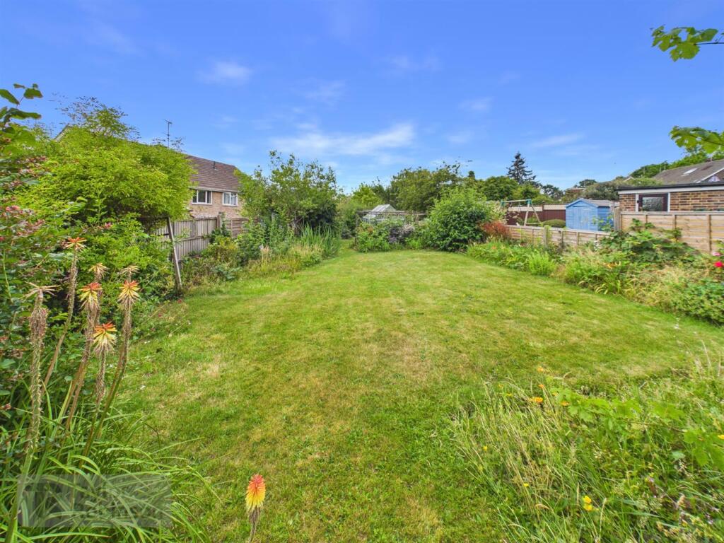 House in Crawley, Furnace Green - View 5