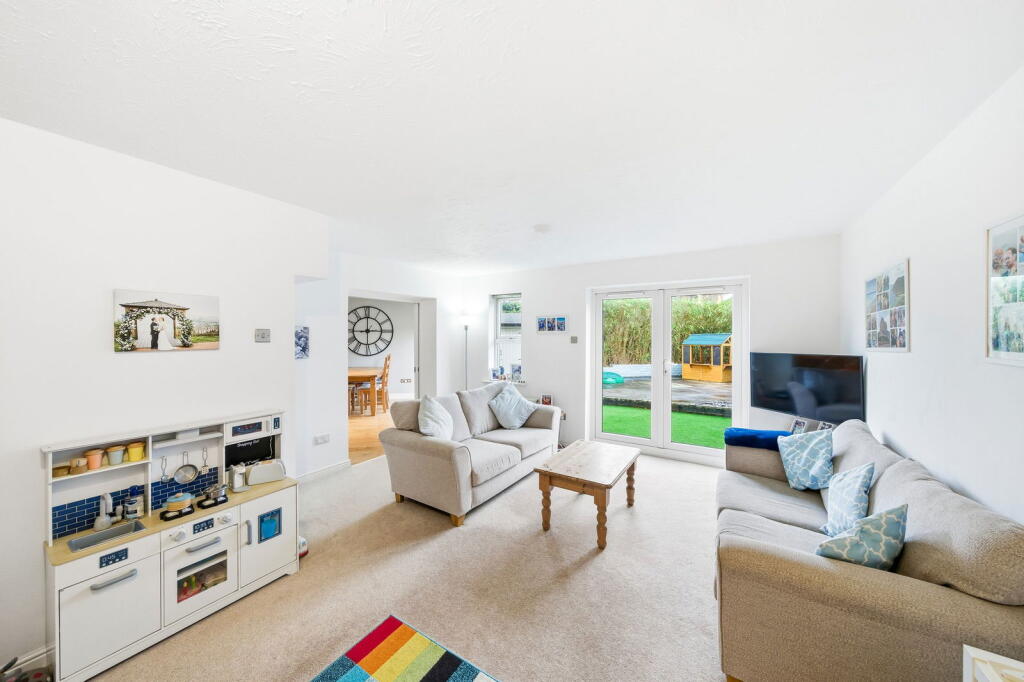 47, Aelfric Meadow, Portishead, Bristol, BS20 7LB photo 2