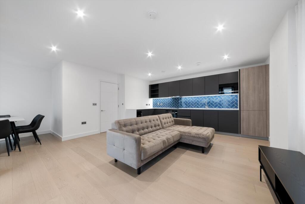 Main image of property: Rosewood Building, Gorsuch Place, London, E2