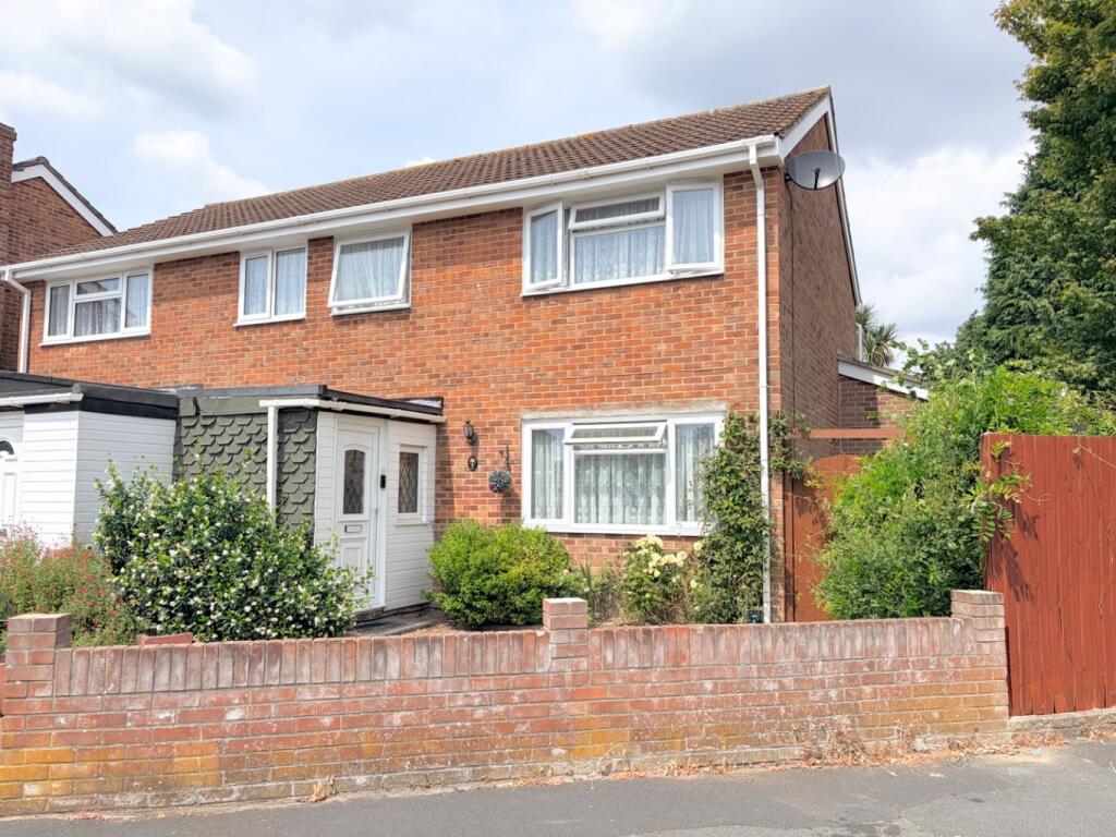 Main image of property: Nelson Close, Holbury, Southampton, Hampshire, SO45