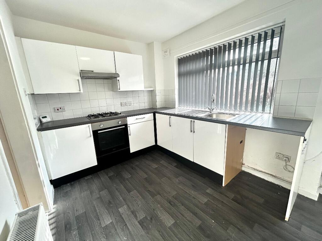 House in Hull - View 2