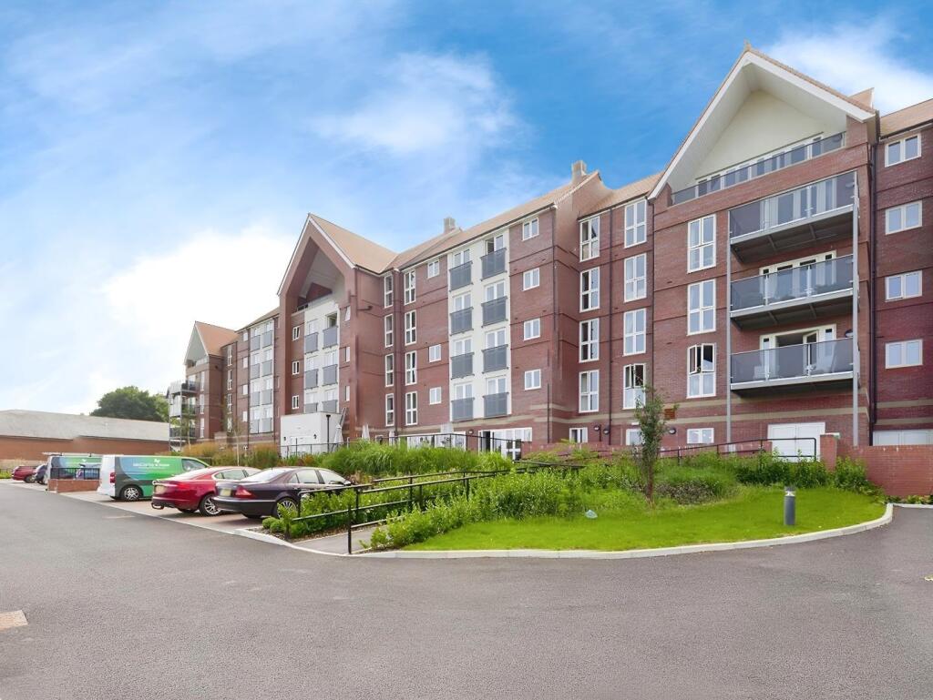 1-bed flat on Filey Road, Scarborough, £70,000