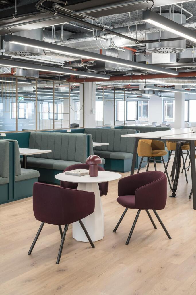 6th Floor Fitted