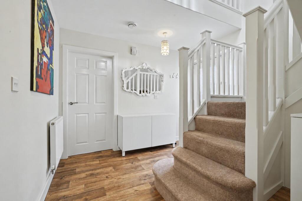 House in Nottingham, Long Eaton - More