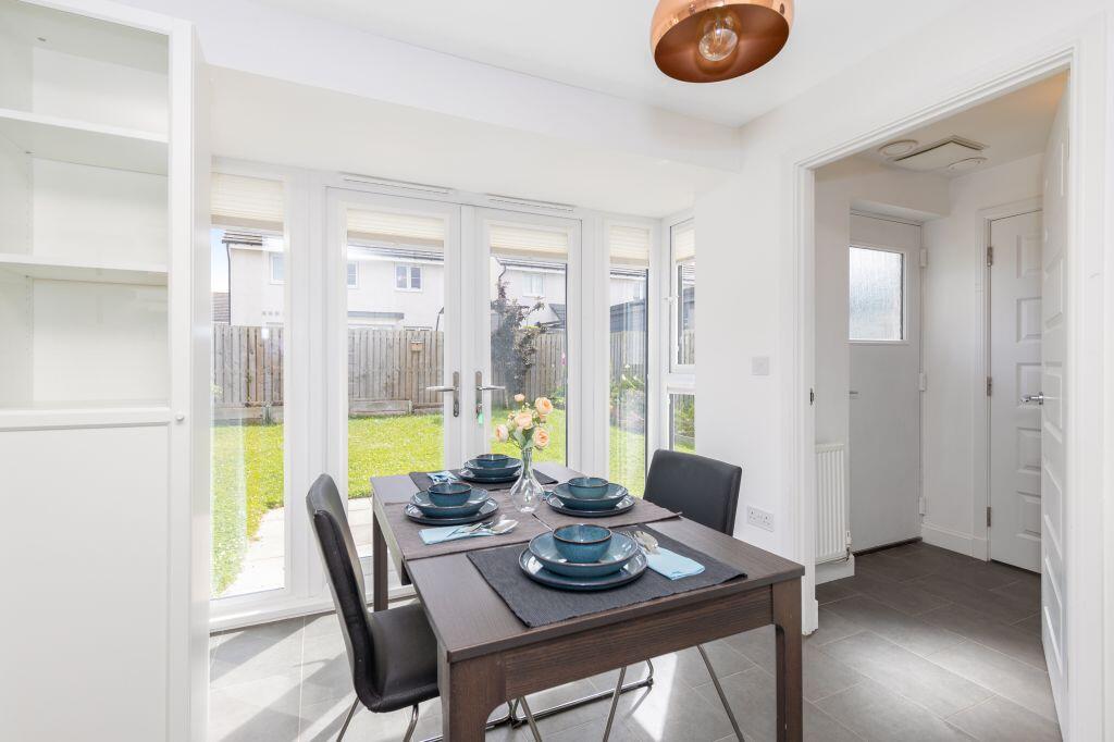 House in Edinburgh, Duddingston Gardens, Craigmillar - More
