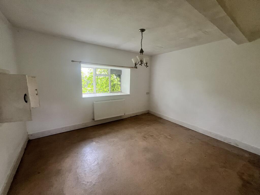 House in South Hams, Stokenham - More