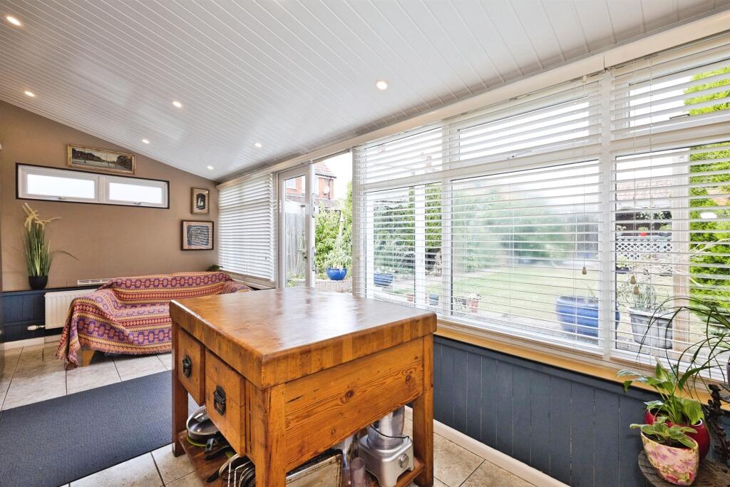 House in Yeovil, Somerset - More