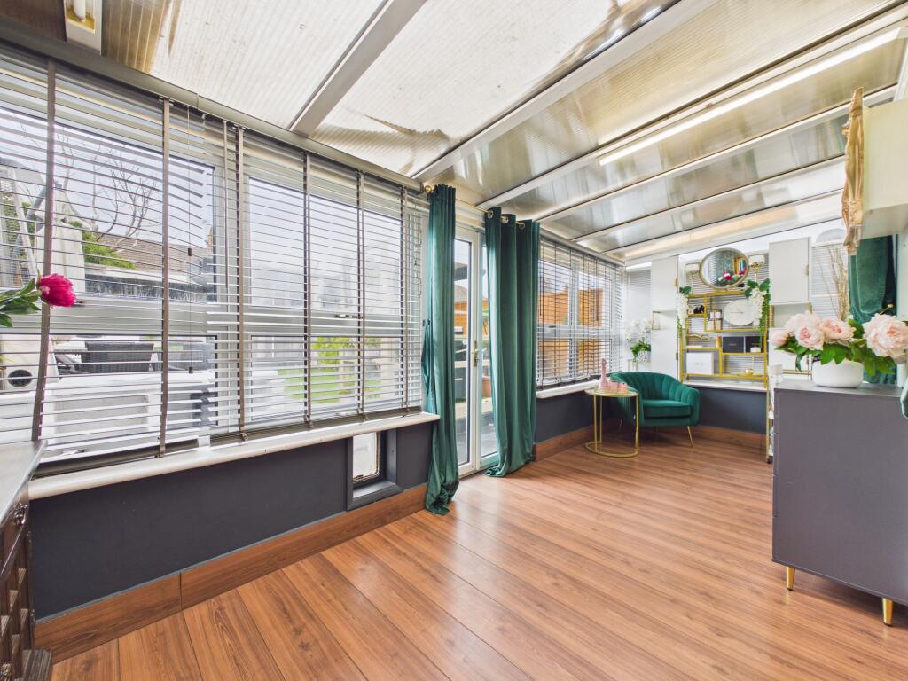 House in Worcester - View 3