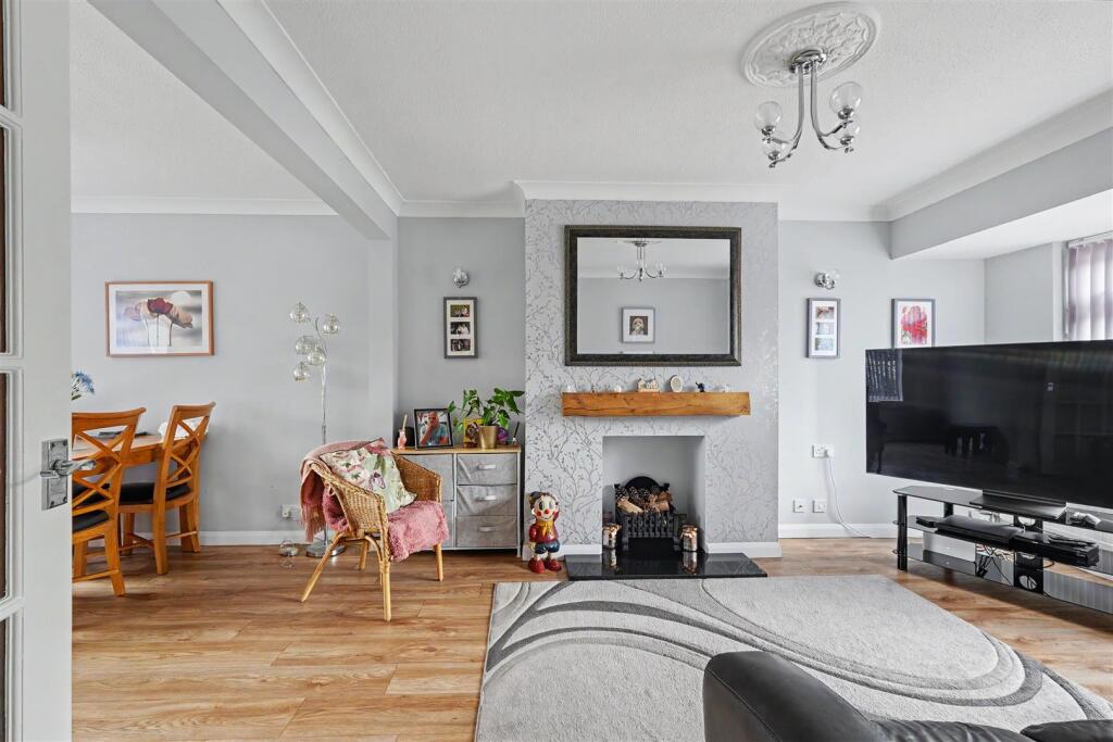 House in Gillingham, Wigmore - View 4