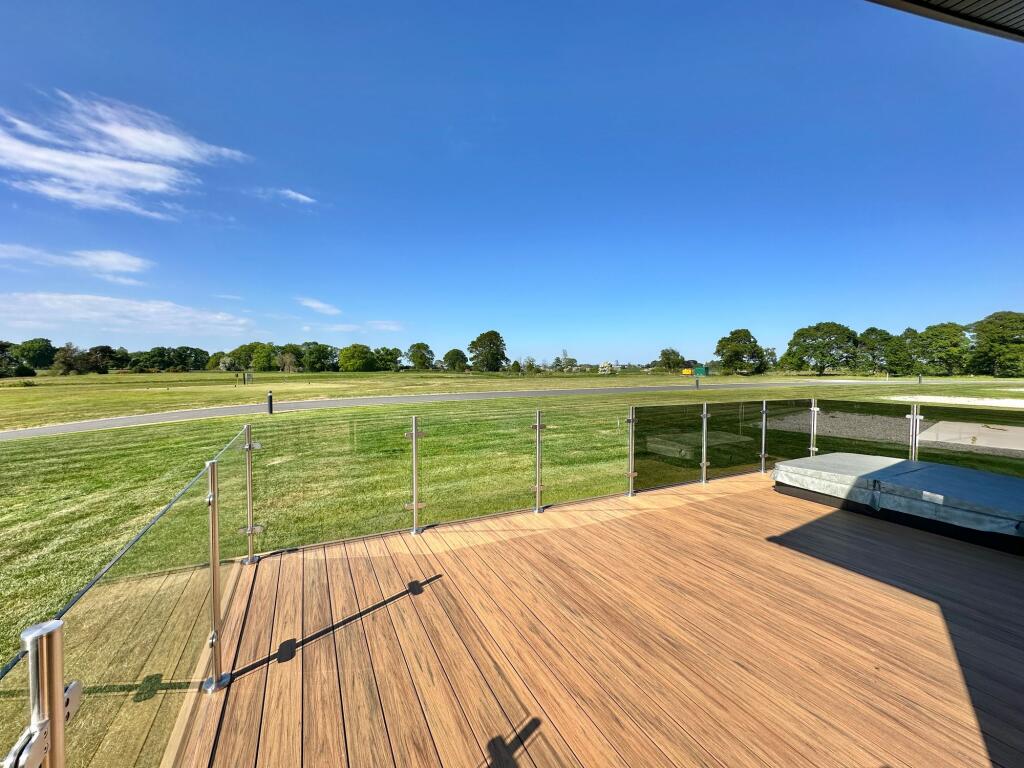 The Roe, Eden Lodge Retreat, Crosby-on-Eden, CA6 4RA photo 2