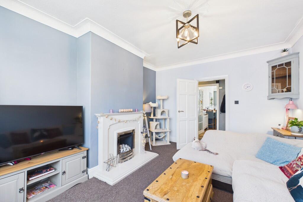 6 Slyne Road, Bolton Le Sands, Carnforth, LA5 8BQ photo 4