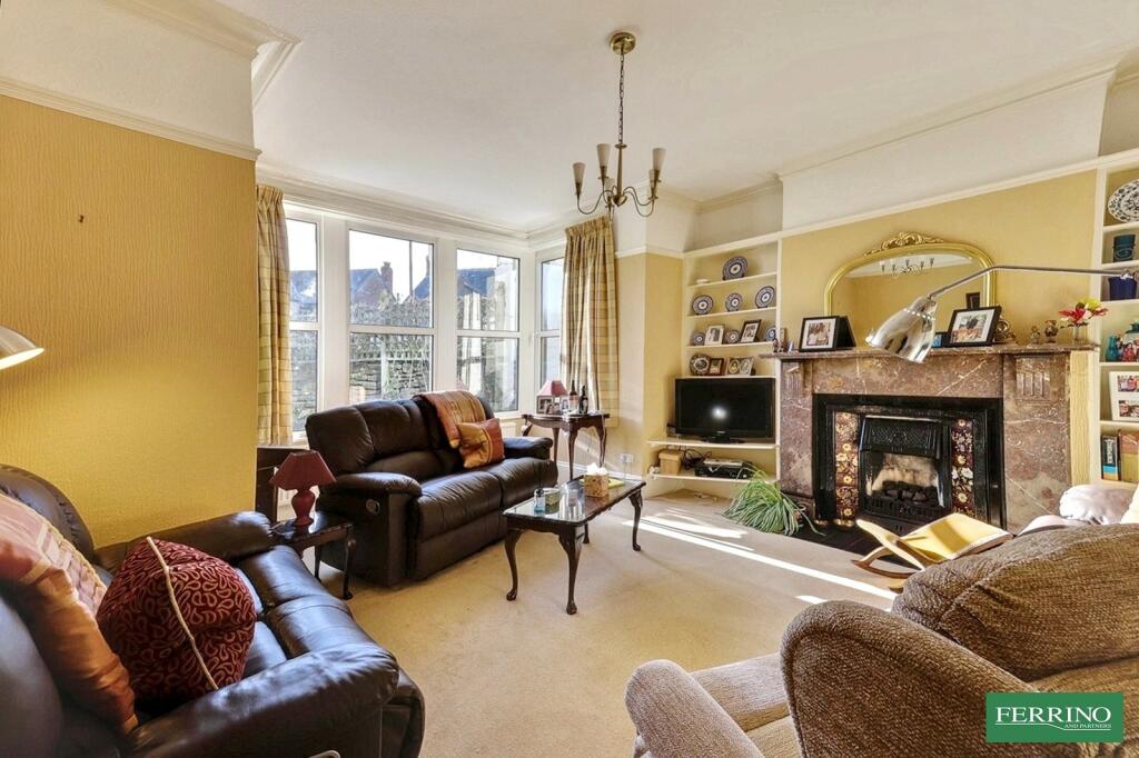 Bathurst Park Road, Lydney, Gloucestershire. GL15 5HG photo 4