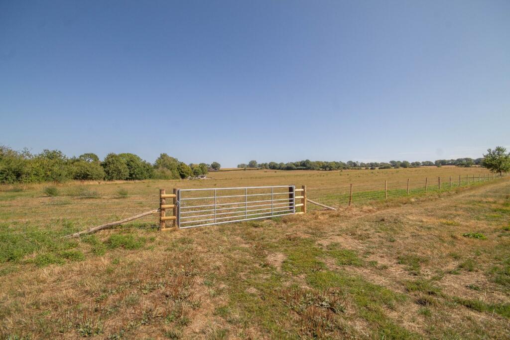 Grand Avenue, Hassocks - More