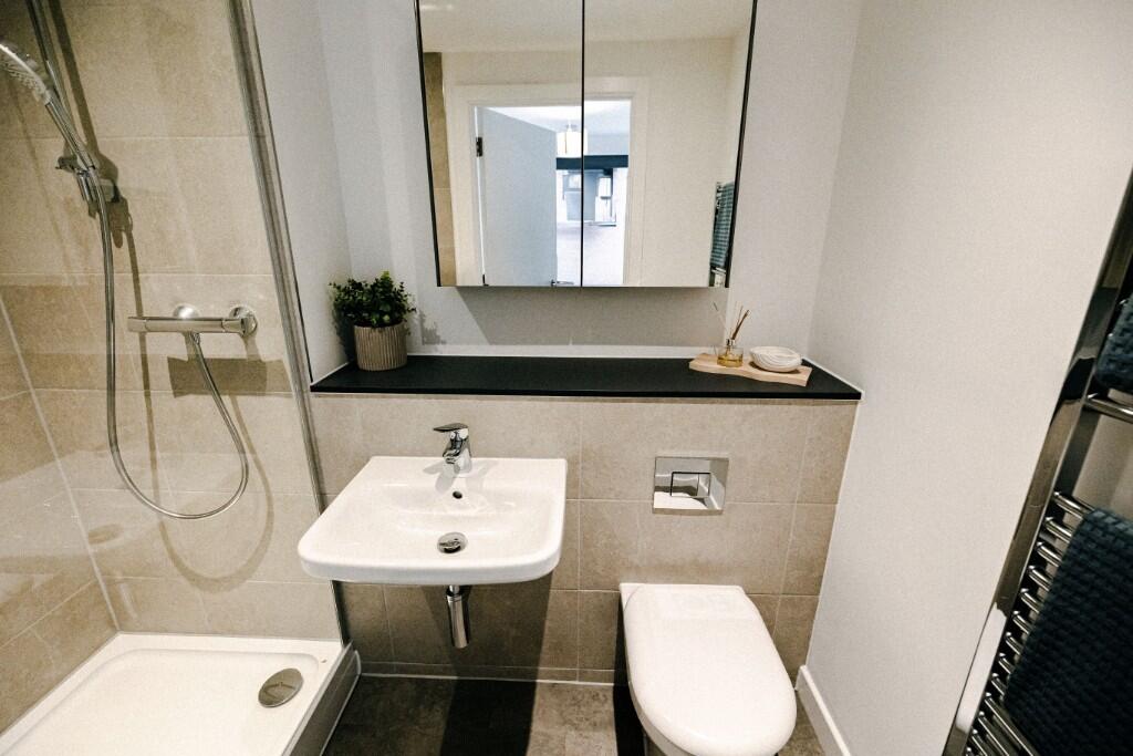 Apartment in Oldham - More