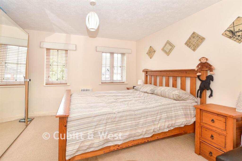 House in Horsham, Billingshurst - View 5