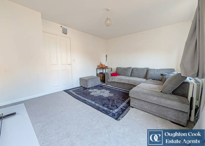 Deasey Close, CV11 8AL photo 4