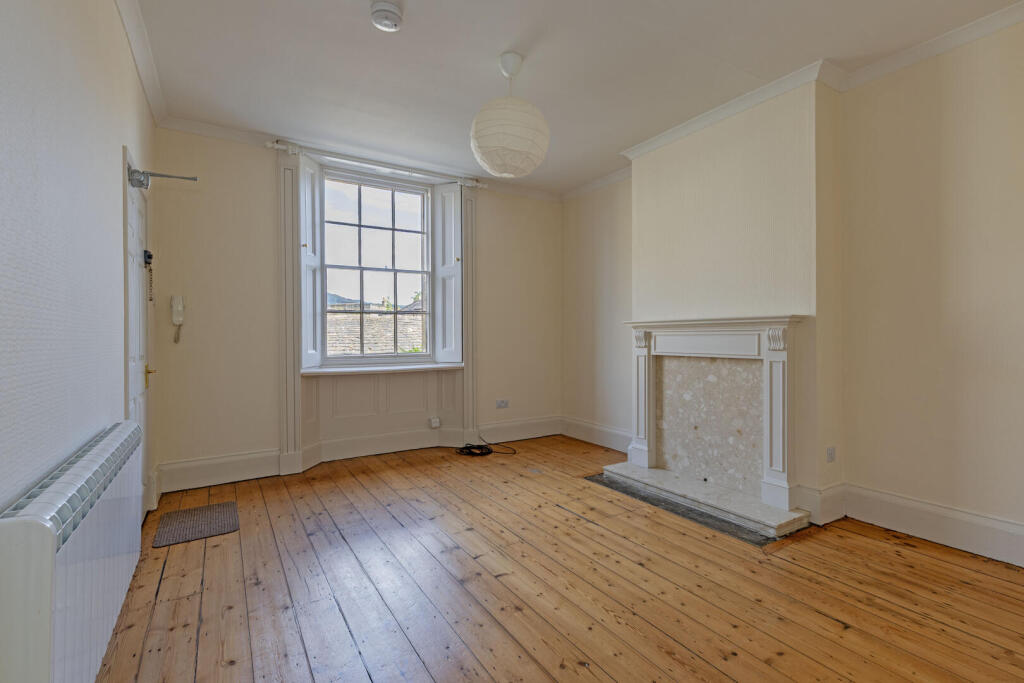 Apartment in Derby - View 3