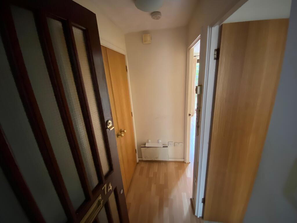 Apartment in Northampton - View 3