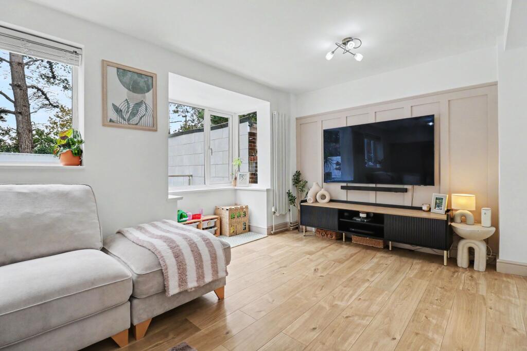 House in Southampton - View 3