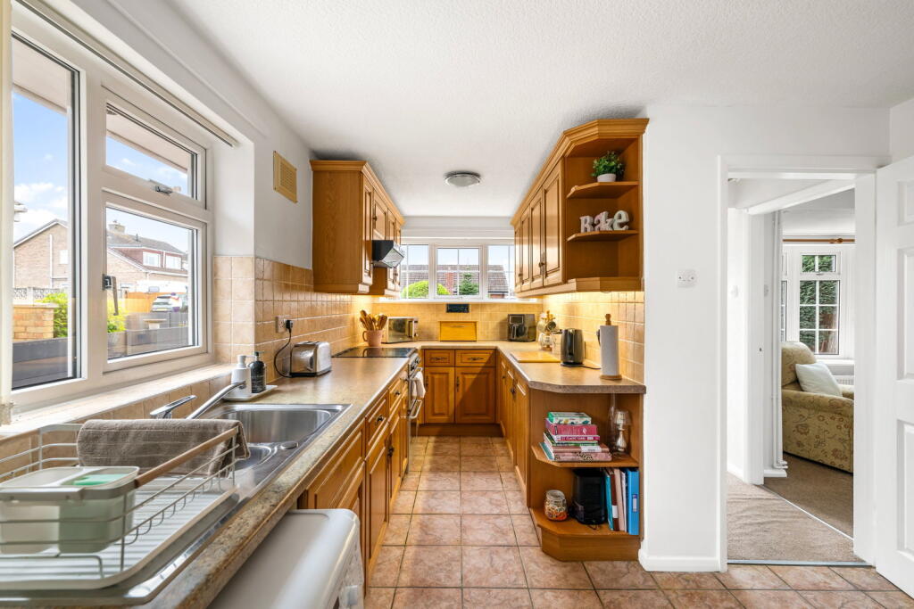 House in Lincoln - View 4