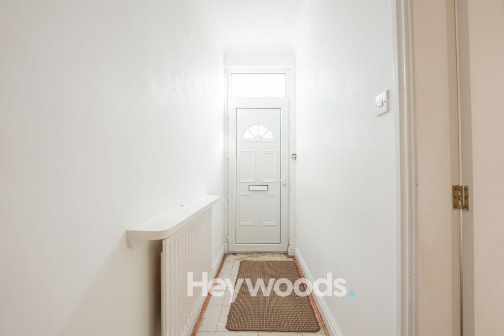House in Newcastle-under-Lyme, Parksite, Silverdale - View 4