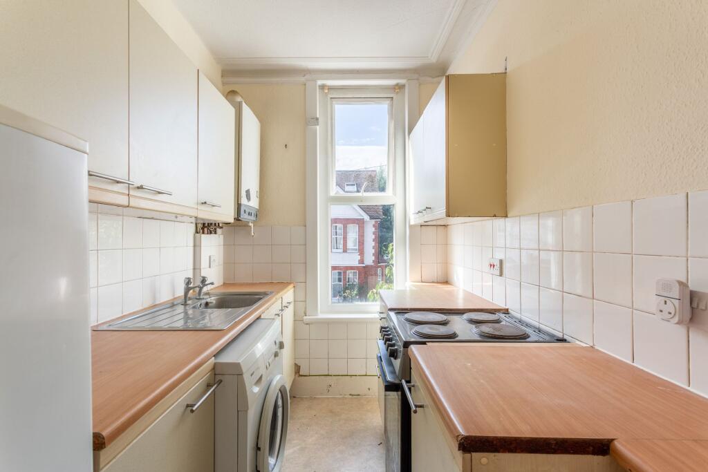 Apartment in Brighton - View 4