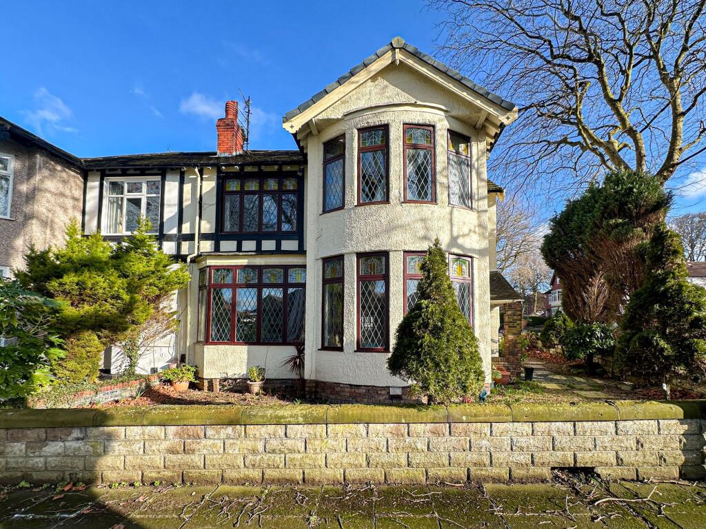 5-bed house on Garth Drive, Liverpool, L18, £600,000
