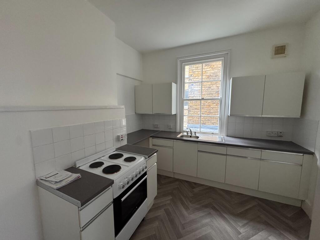 Apartment in Canterbury - View 4