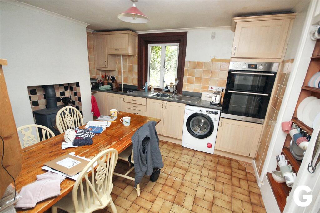 Fir Tree Hill, Alderholt, Fordingbridge, Hampshire, SP6 photo 3