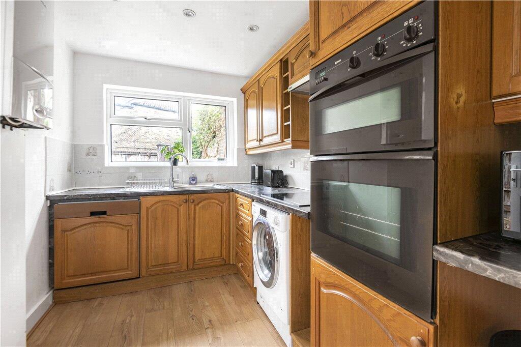 House in London - View 4