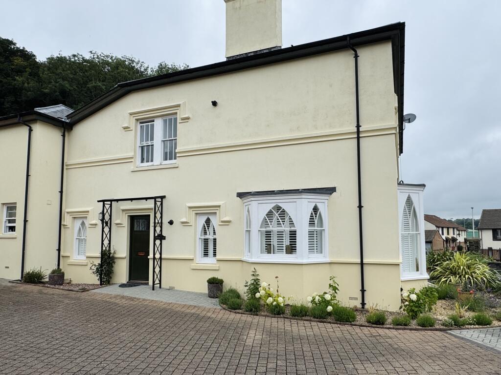 Main image of property: Plas Ystrad, Johnstown